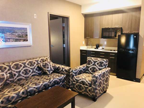  - Wingate by Wyndham Hotel Kamloops