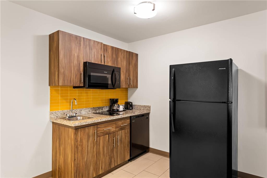 MAINSTAY SUITES EL CENTRO I-8-guestroom-Guest Room,Suite,On-Site.jpg