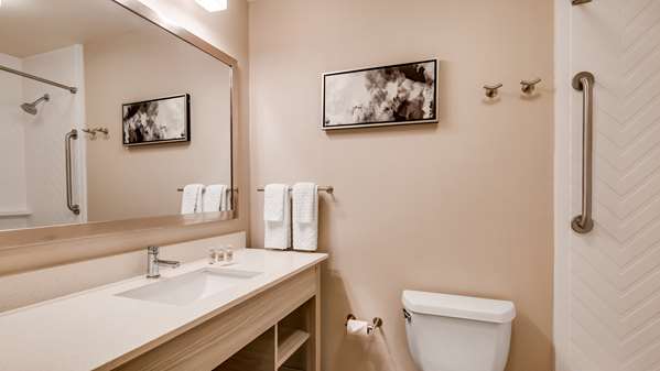  - Best Western Premier Hotel Savannah Airport Pooler - I-95, Exit 102