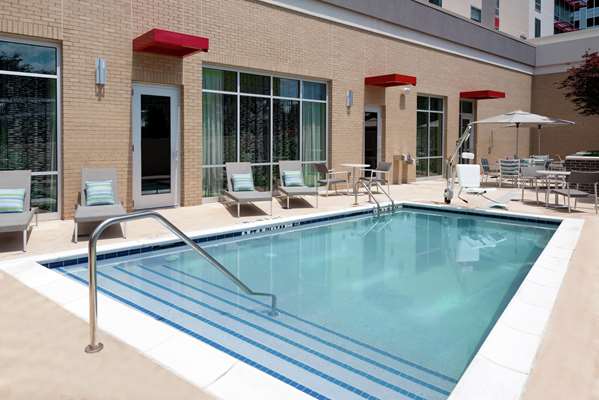Pool - Hampton Inn & Suites Buckhead Atlanta
