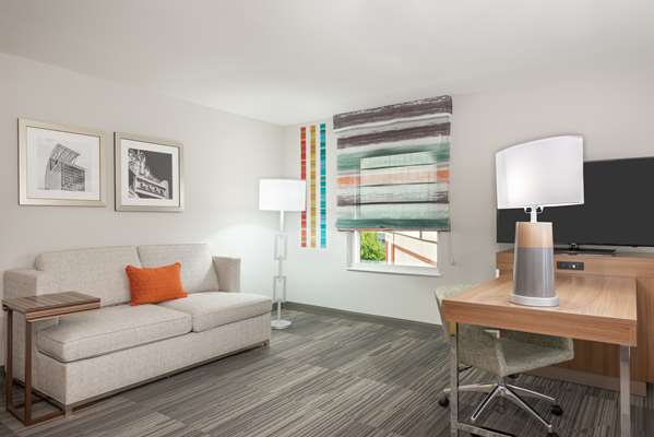  - Hampton Inn & Suites Buckhead Atlanta