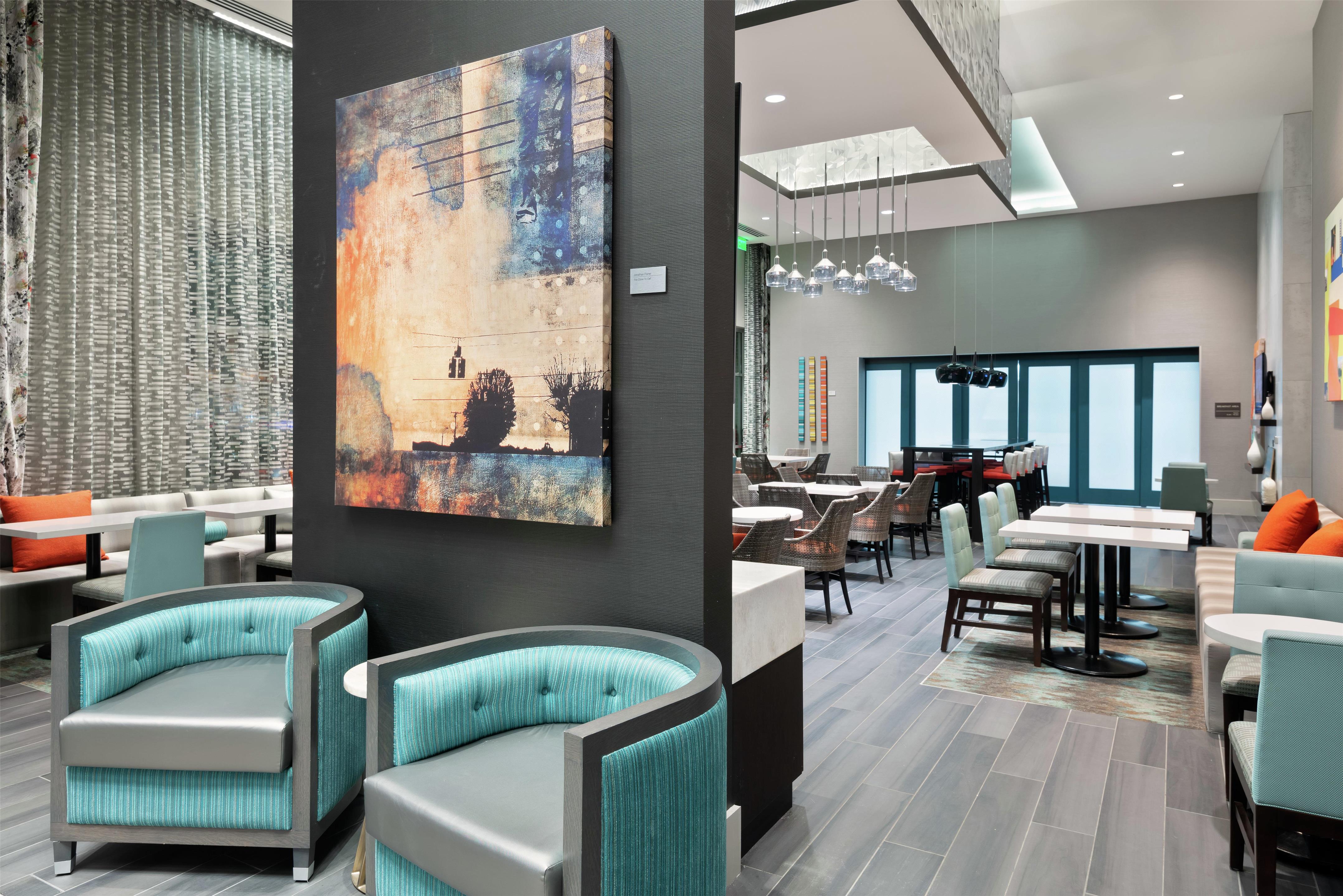 Lobby | Hampton Inn & Suites Atlanta Buckhead Place