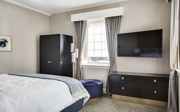  - Sire Hotel Lexington