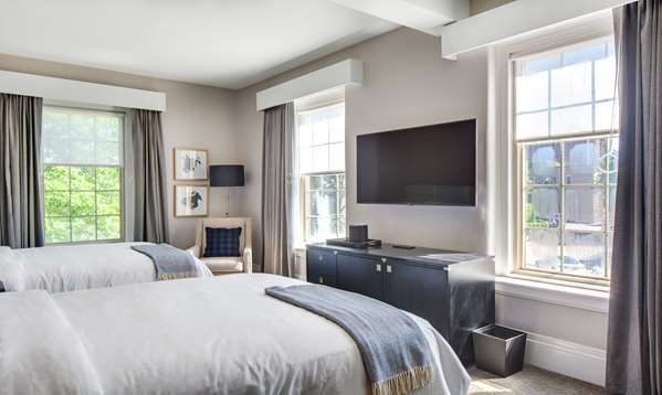  - Sire Hotel Lexington