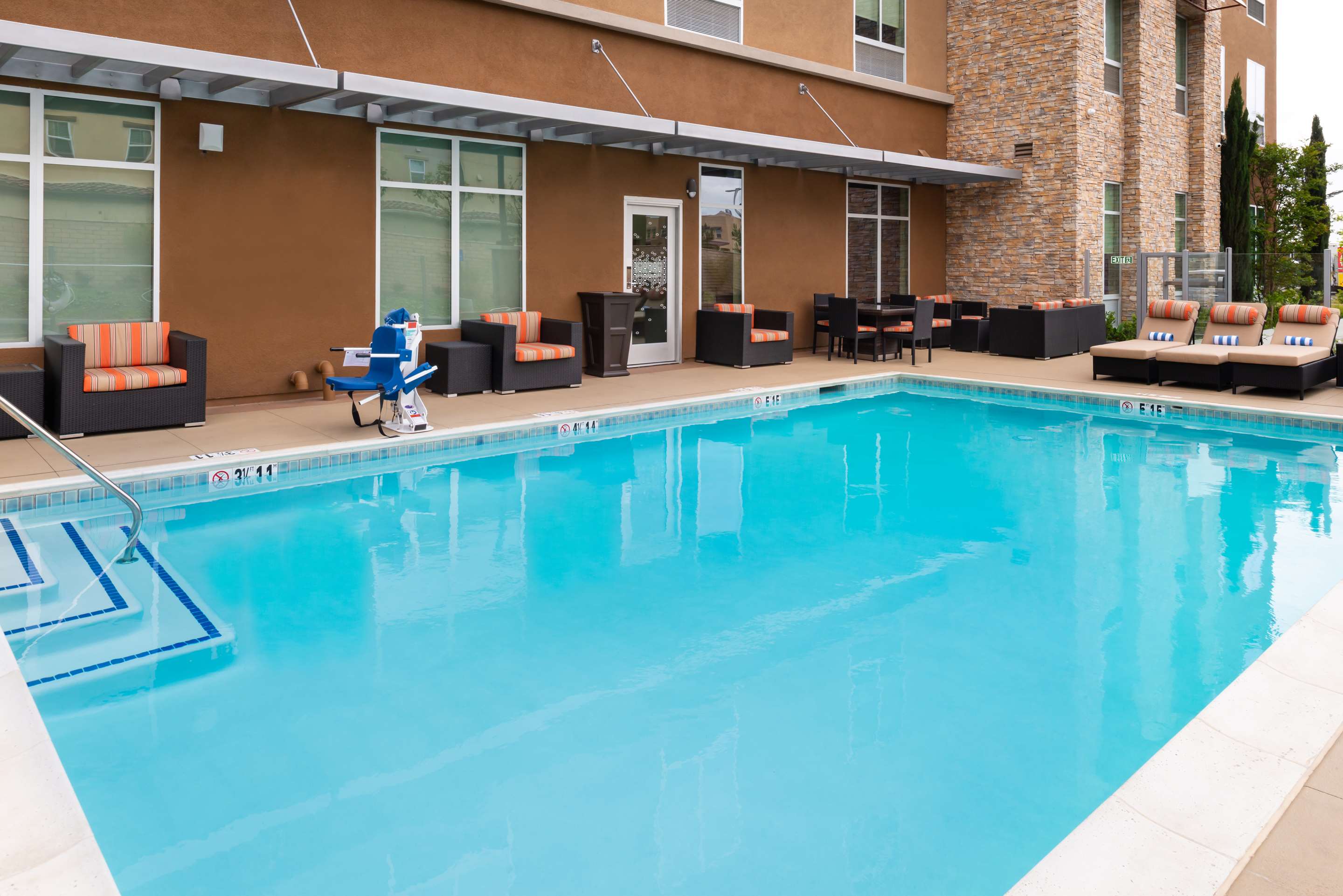 Pool | Hampton Inn & Suites Buena Park