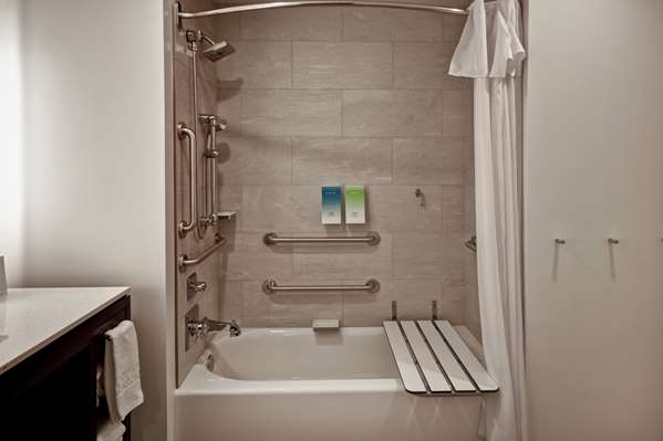  - Home2 Suites by Hilton Montebello