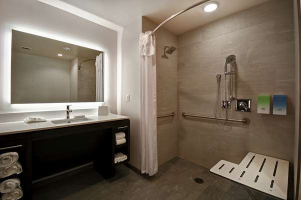  - Home2 Suites by Hilton Montebello