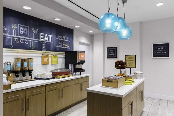 Amenities - Hampton Inn Mid Beach Miami Beach