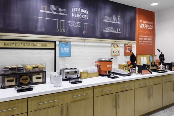 Amenities - Hampton Inn Mid Beach Miami Beach