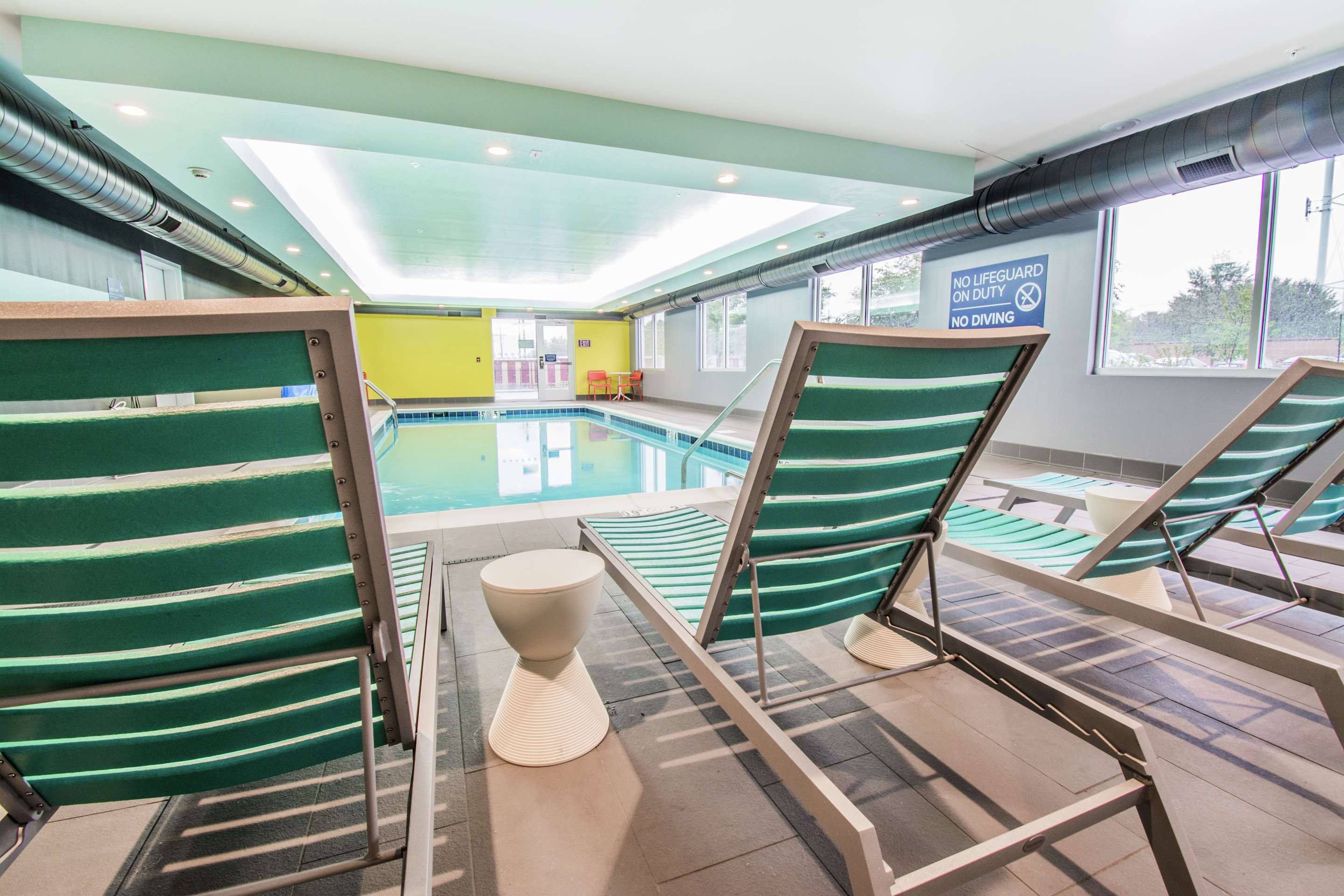 Pool | Tru By Hilton Bowling Green