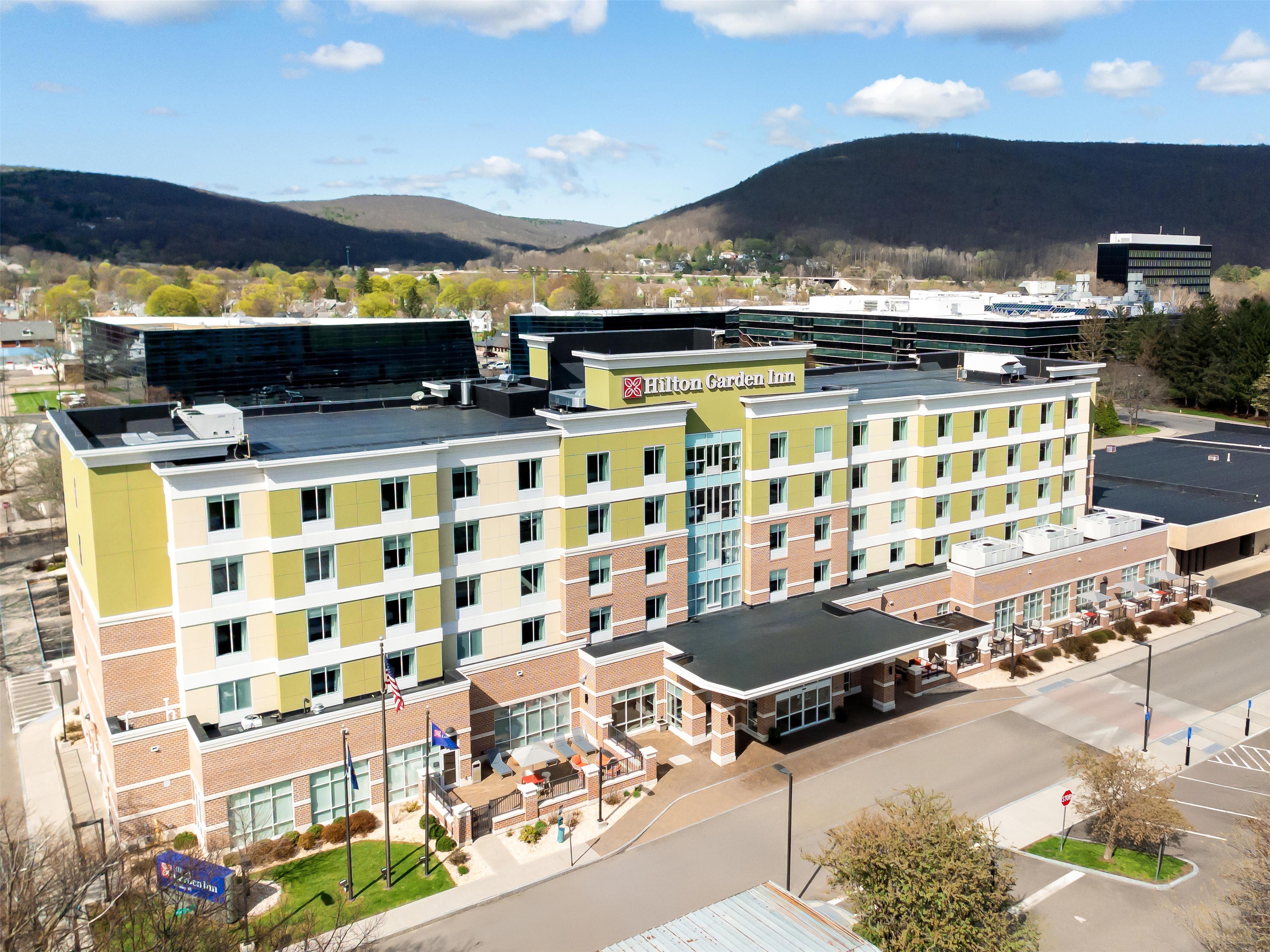 Exterior | Hilton Garden Inn Corning Downtown