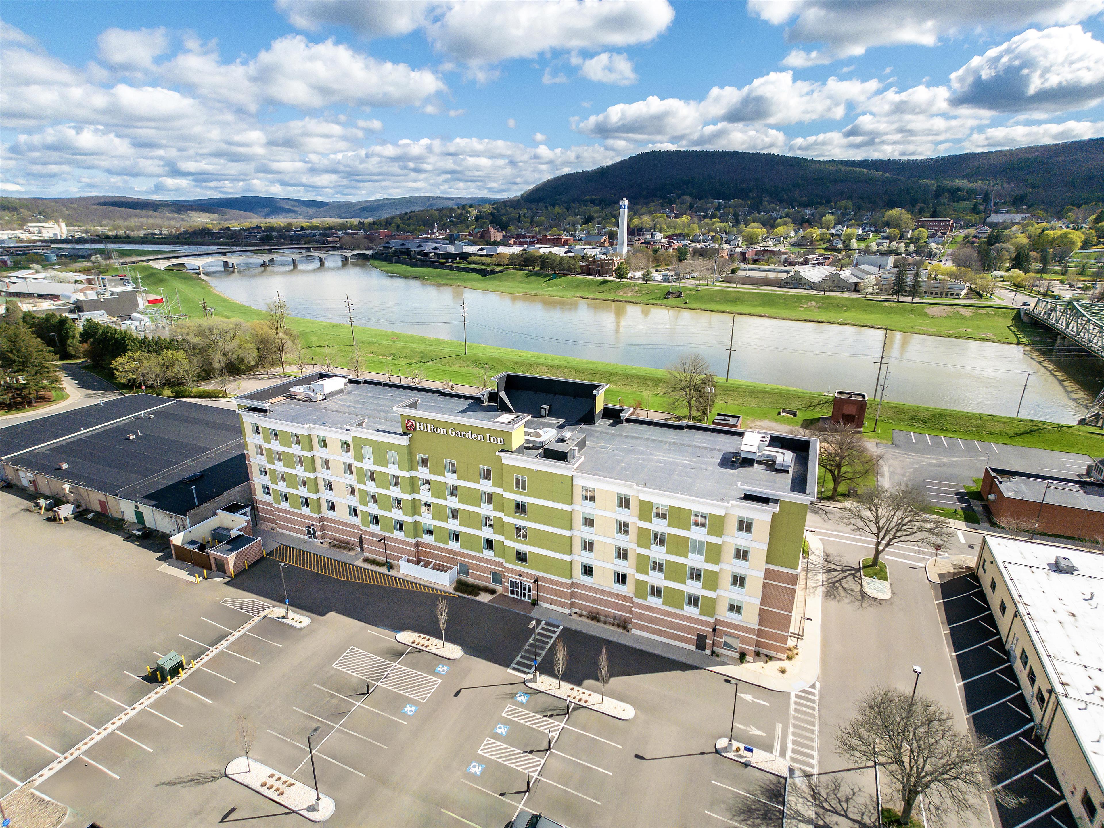 Exterior | Hilton Garden Inn Corning Downtown
