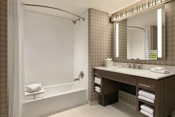  - Home2 Suites by Hilton Chantilly