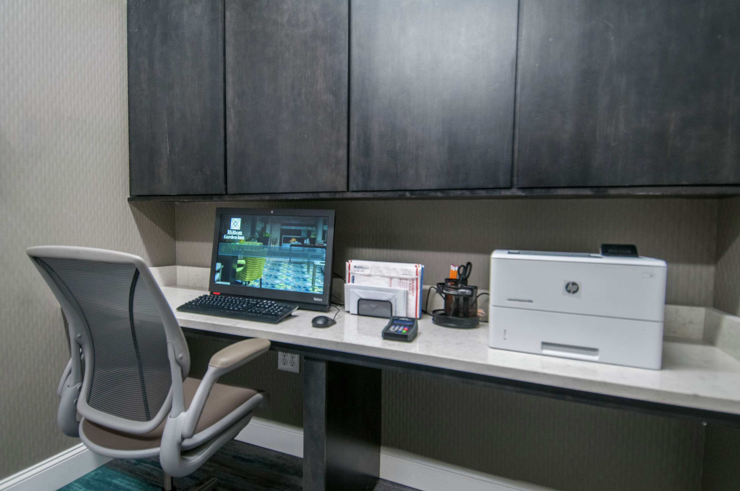 Business Center | Hilton Garden Inn Jackson/Clinton