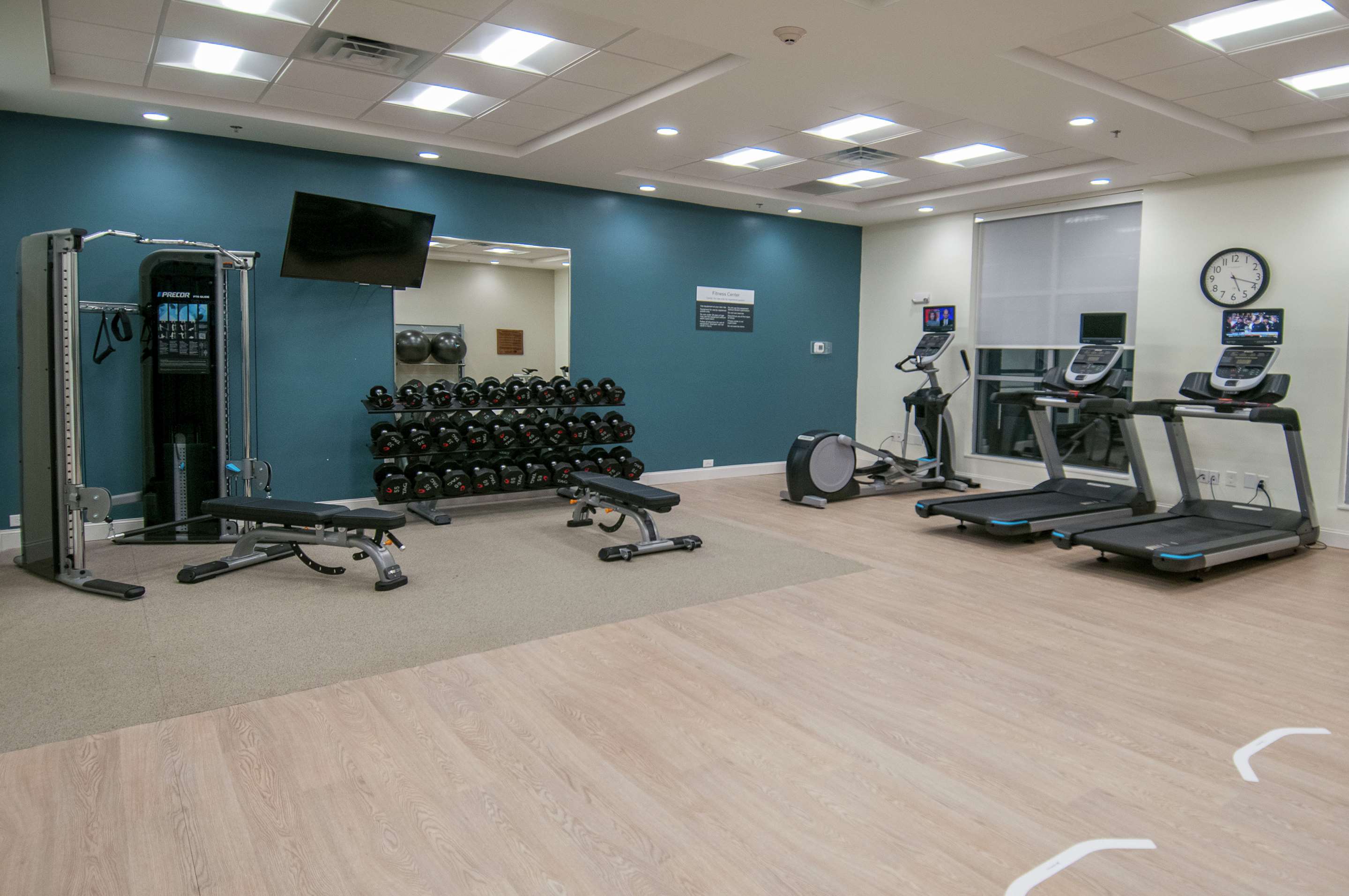 Health club fitness center gym | Hilton Garden Inn Jackson/Clinton