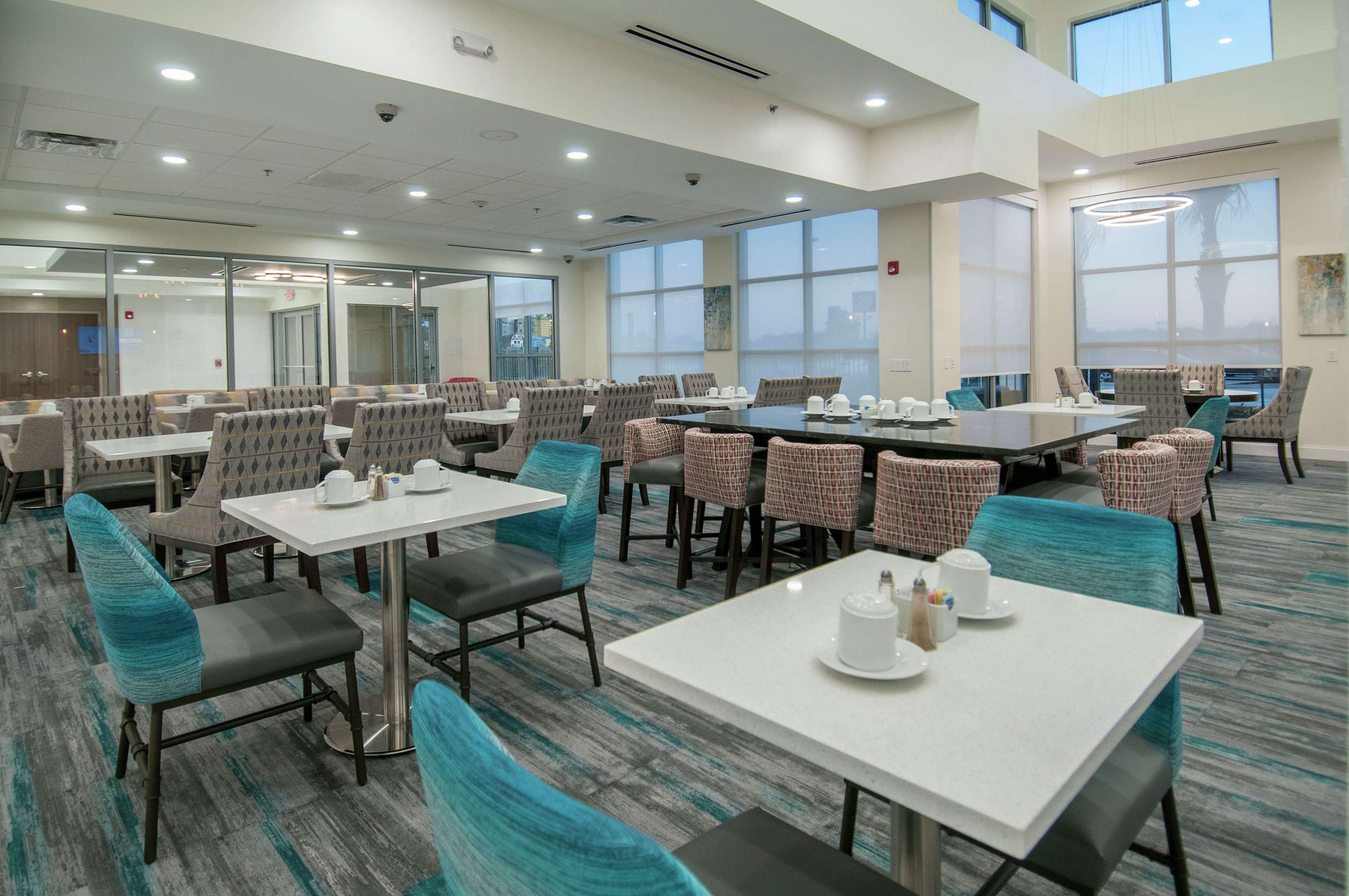 Restaurant | Hilton Garden Inn Jackson/Clinton