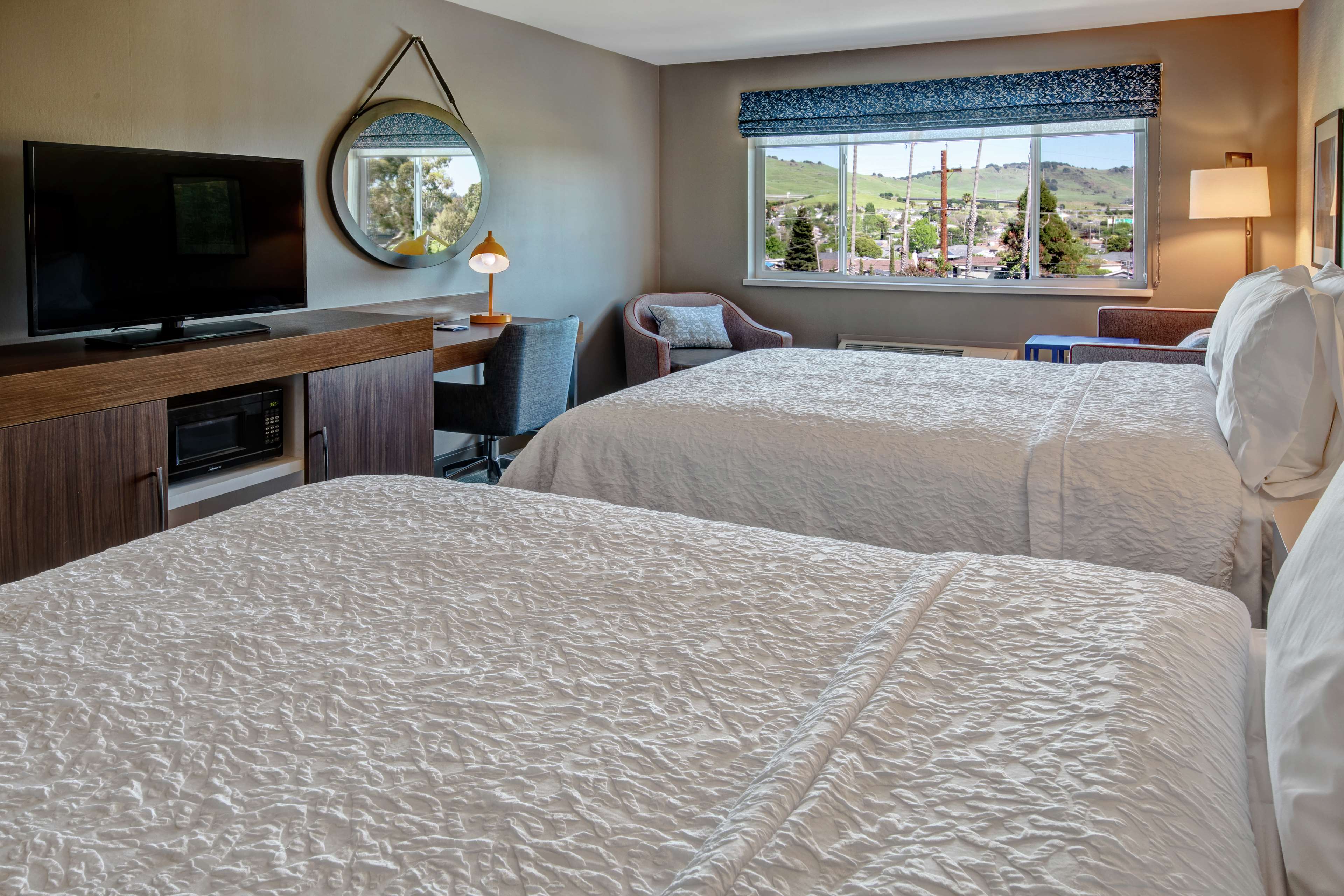 Hampton Inn by Hilton Vallejo Room Type - 2QN W  SOFABED NS