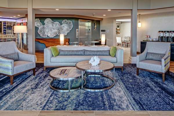  - Hampton Inn Vallejo - CA 37, Exit 20