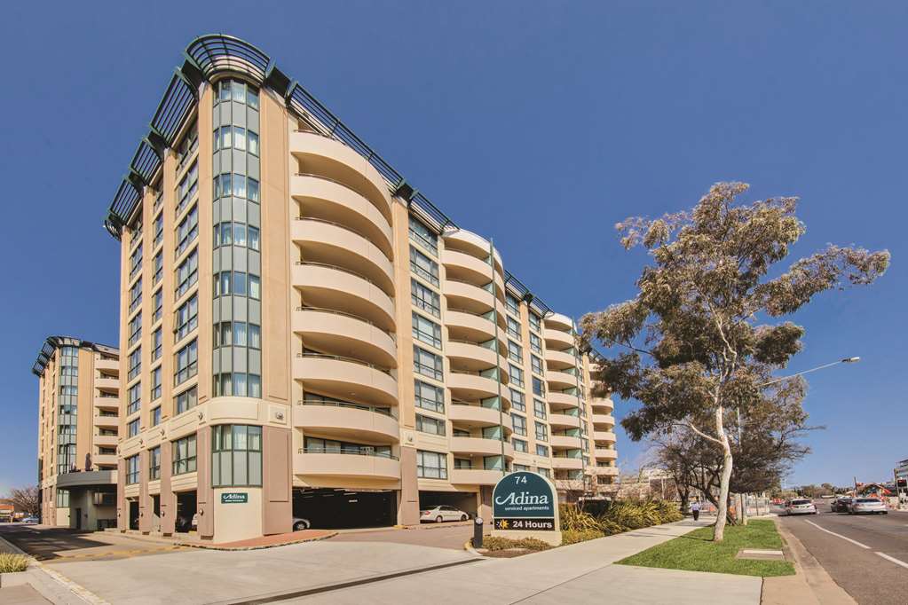 Adina Serviced Apartments James Court