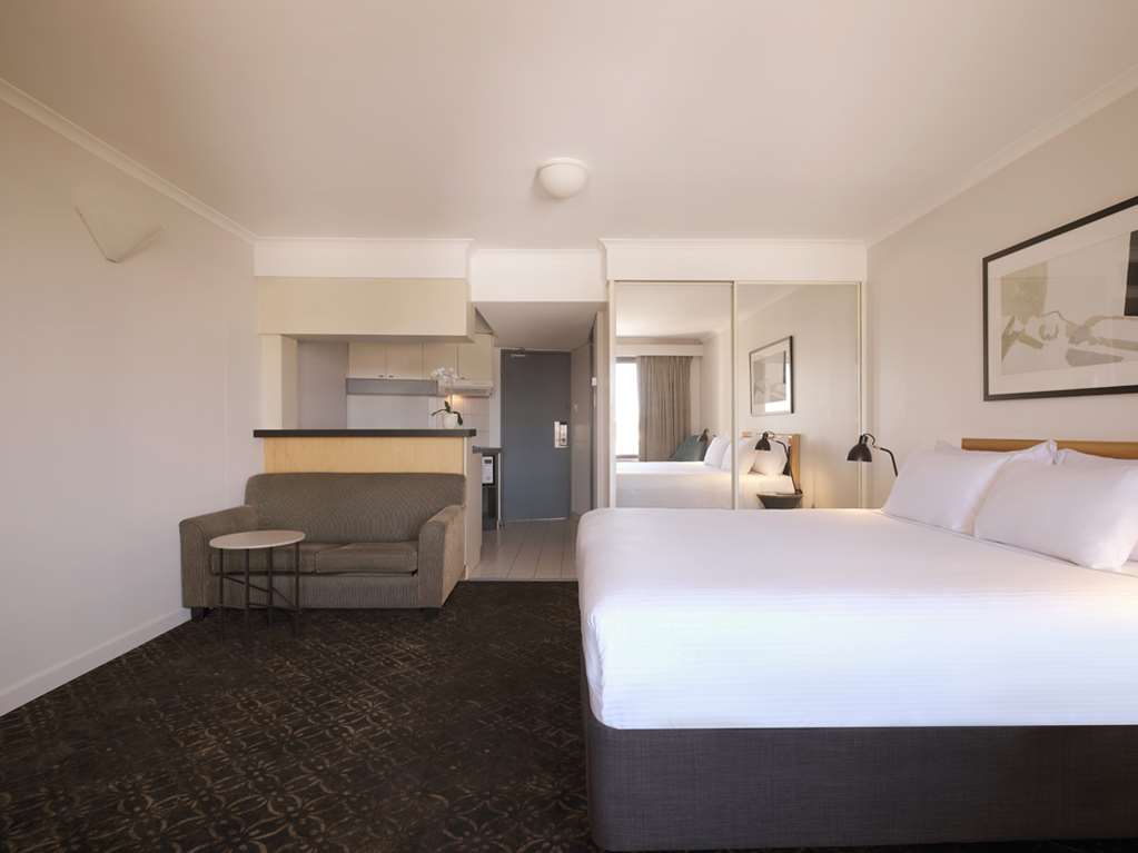 Rendezvous Sydney The Rocks-guestroom-Guest Room,On-Site.jpg