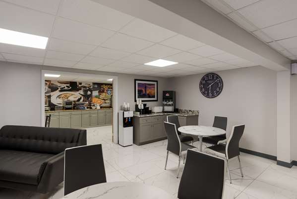 Restaurant - SureStay Hotel by Best Western Presque Isle