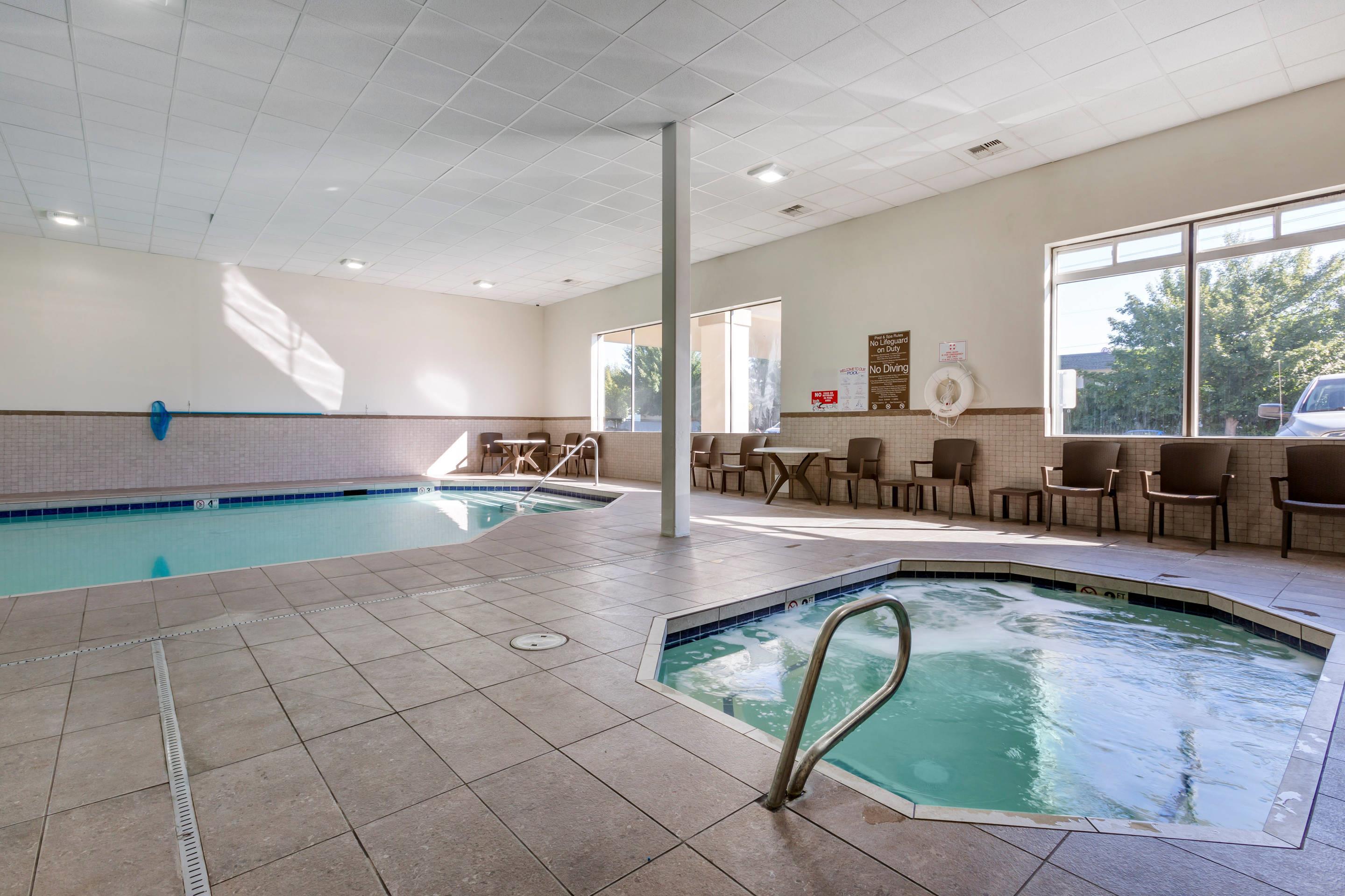 Indoor pool with hot tub | MainStay Suites I-90 City Center