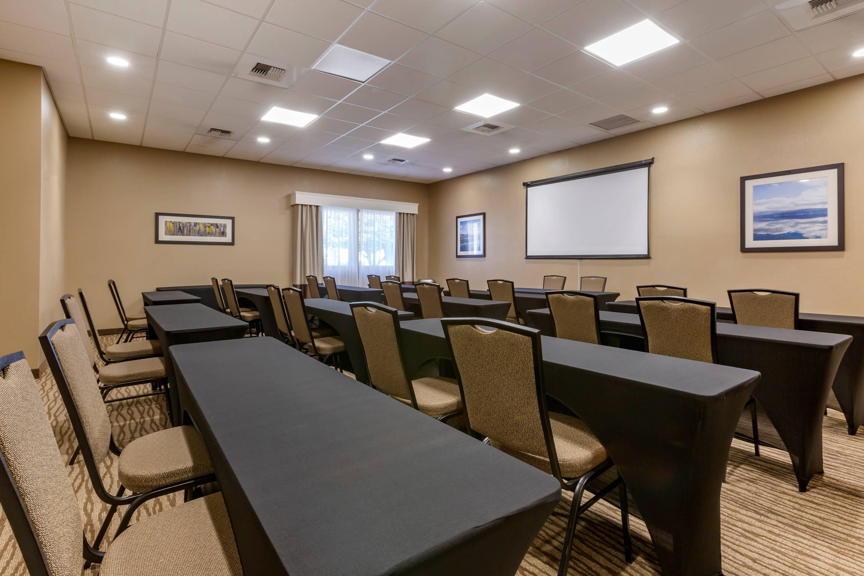 Meeting room | MainStay Suites I-90 City Center
