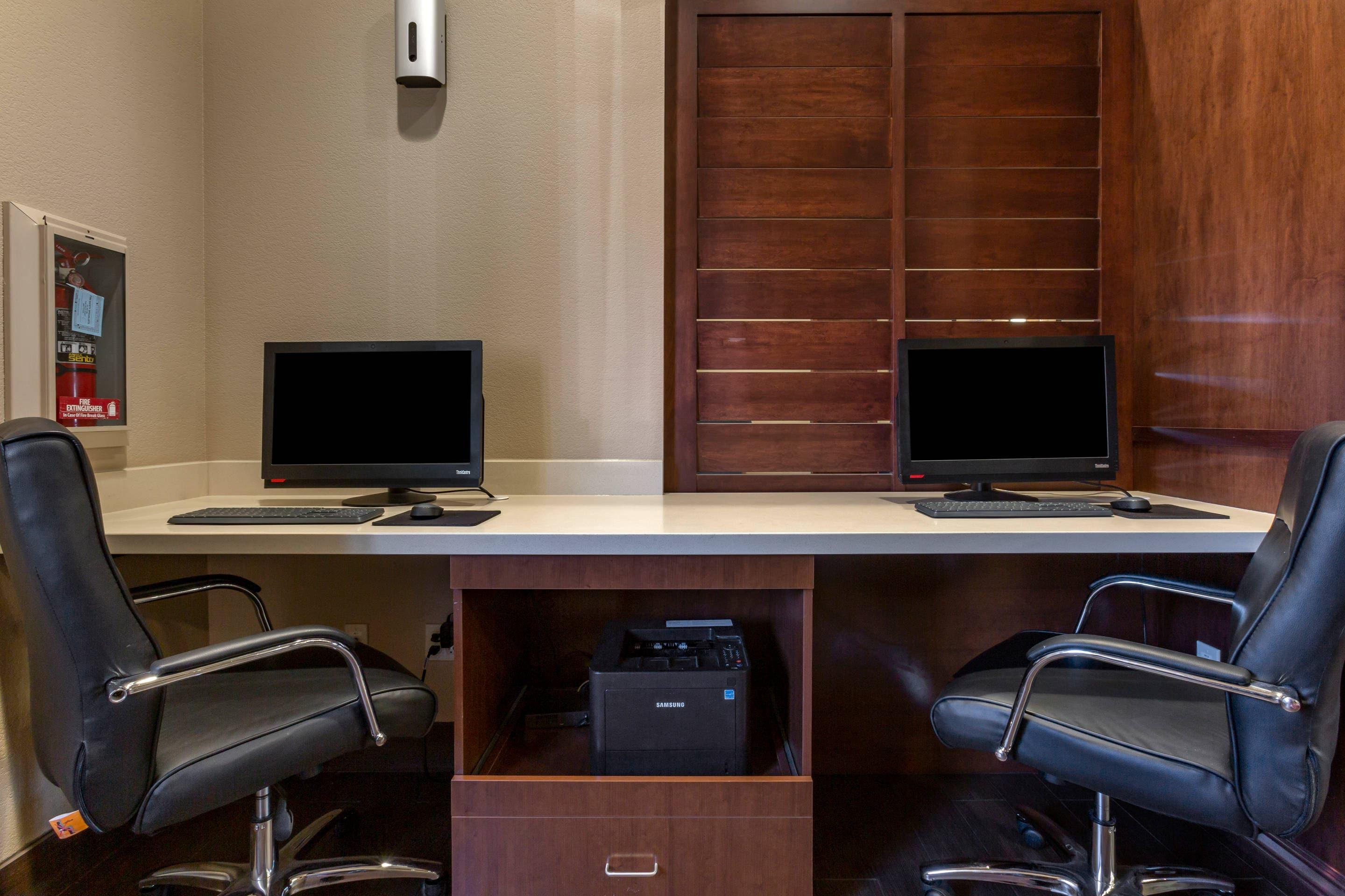 Computer in the lobby | MainStay Suites I-90 City Center