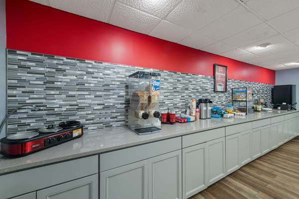 Amenities - Econo Lodge Iron Mountain