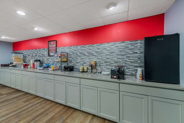 Amenities - Econo Lodge Iron Mountain