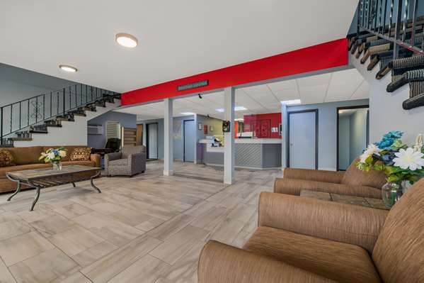  - Econo Lodge Iron Mountain