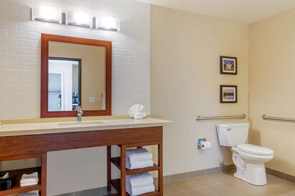  - Comfort Inn & Suites Schenectady