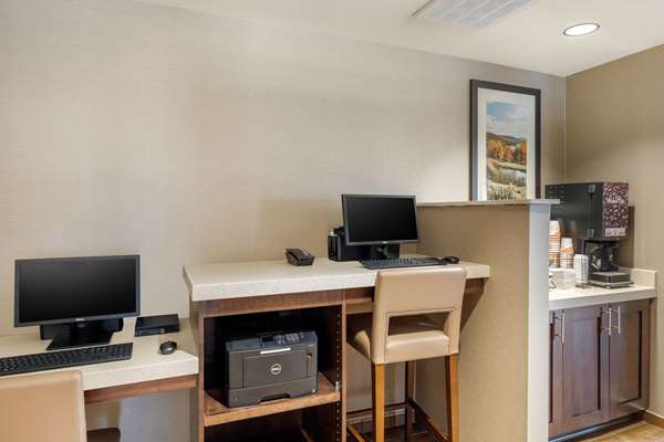 Conference Area - Comfort Inn & Suites Schenectady