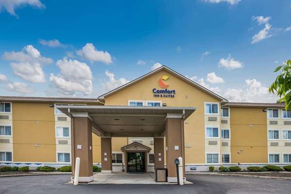 Exterior view - Comfort Inn & Suites Fairborn - I-675, Exit 22