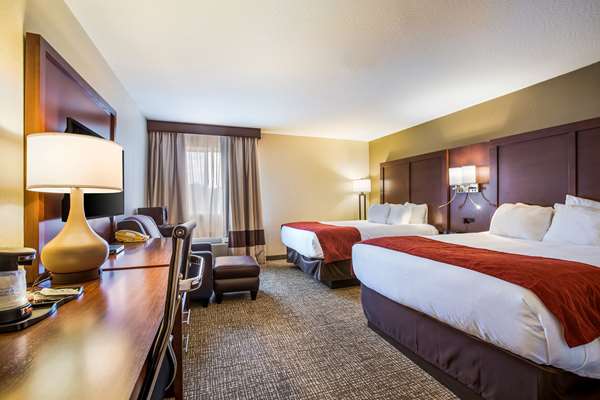  - Comfort Inn & Suites Fairborn - I-675, Exit 22
