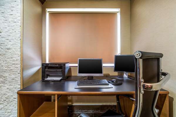 Conference Area - Comfort Inn & Suites Fairborn - I-675, Exit 22