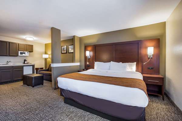 Suite - Comfort Inn & Suites Fairborn - I-675, Exit 22