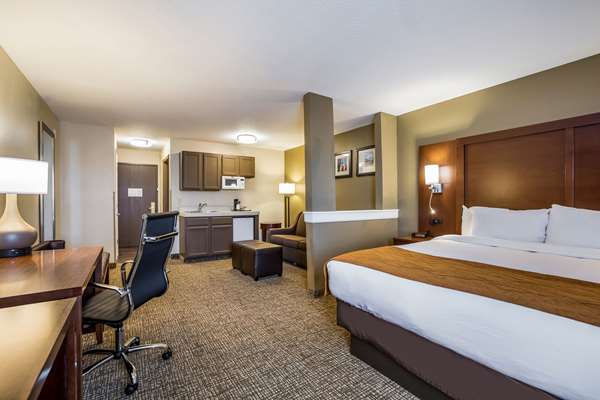 Suite - Comfort Inn & Suites Fairborn - I-675, Exit 22