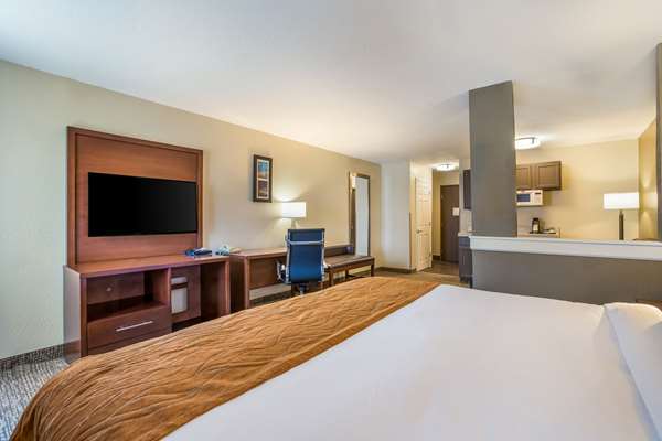 Suite - Comfort Inn & Suites Fairborn - I-675, Exit 22