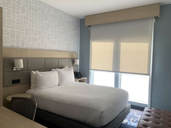 1 Queen Bed, Non-Smoking, Ground Floor, Desk, Wi-Fi