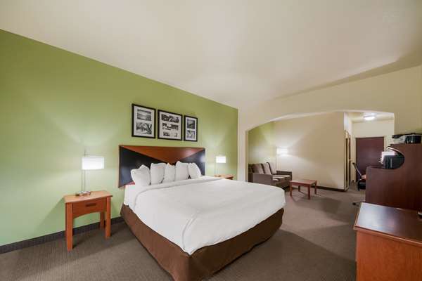  - SureStay Plus Hotel by Best Western Seaworld San Antonio