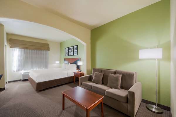  - SureStay Plus Hotel by Best Western Seaworld San Antonio