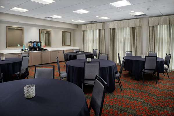  - Homewood Suites by Hilton Midtown Cincinnati - I-71, Exit 8 & 8A