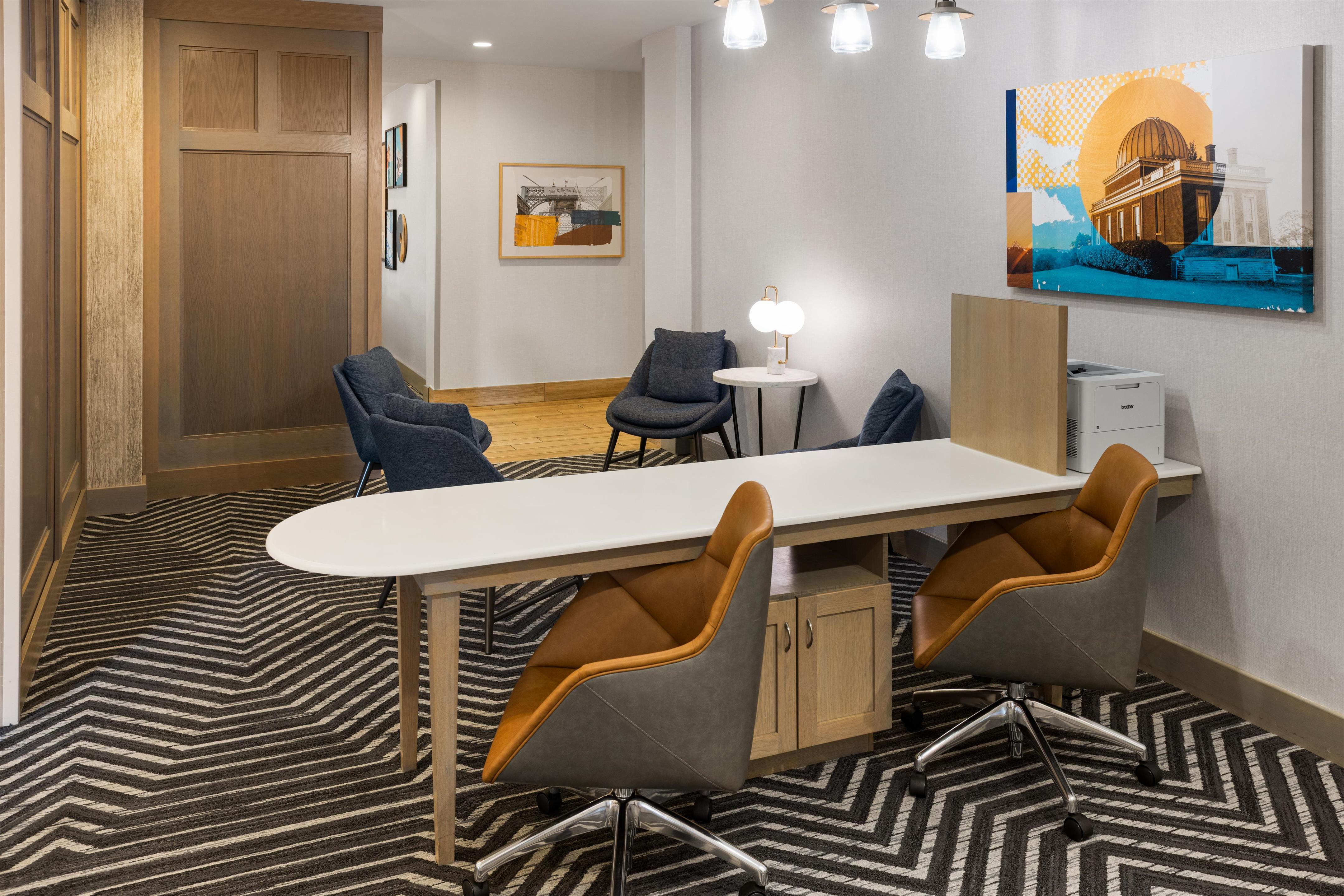 Business Center | Homewood Suites by Hilton Cincinnati-Midtown, OH