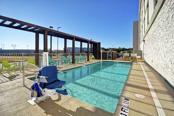 Pool - Home2 Suites by Hilton Dothan