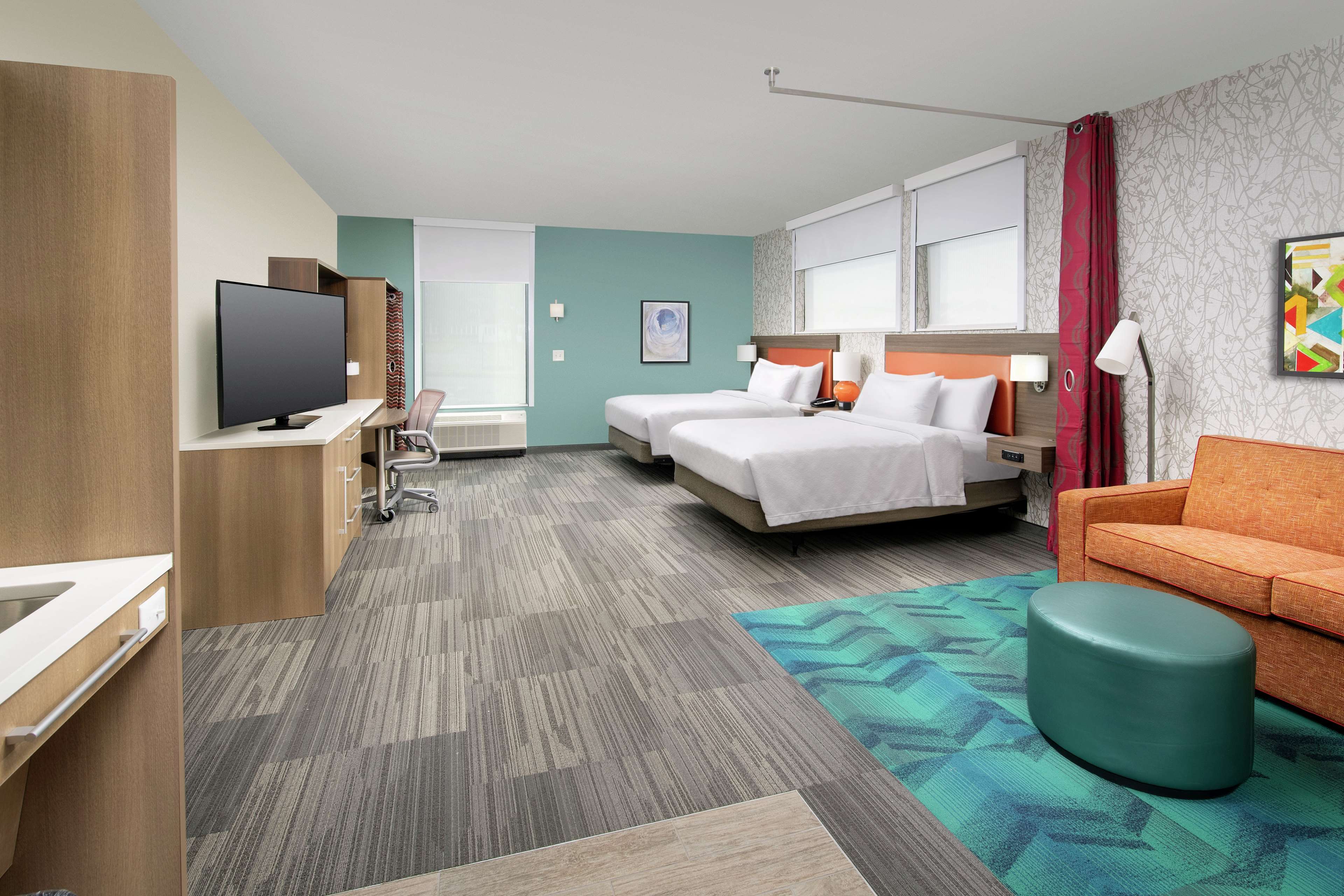 Home2 Suites by Hilton Edison Room Type - 2QN MOB HR ACC TUB STUDIO