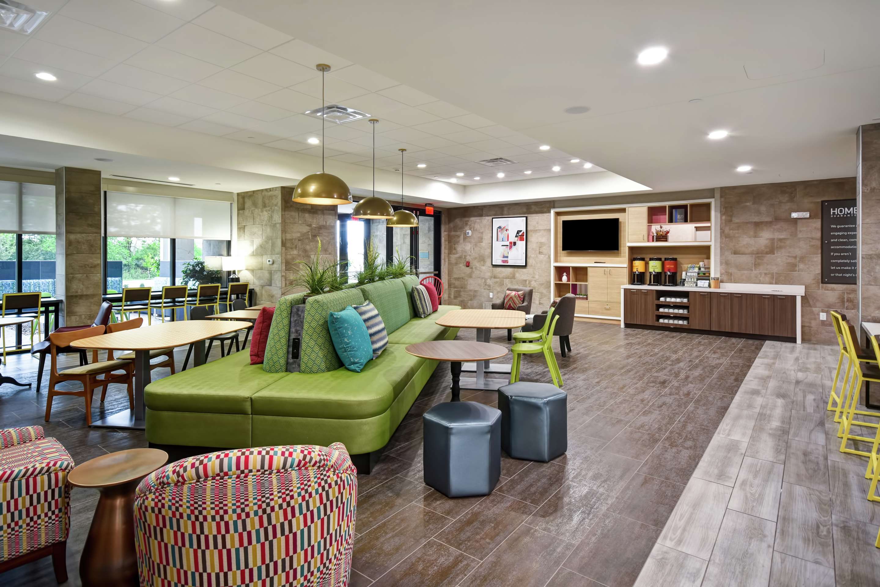 Lobby | Home2 Suites by Hilton Frankfort