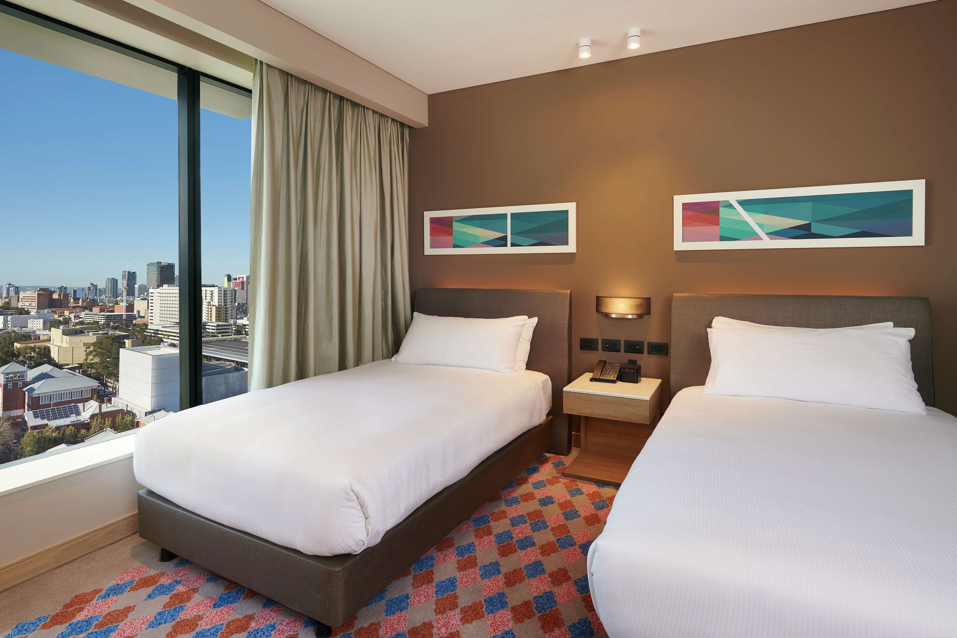 Doubletree by Hilton Perth Northbridge Room Type - TWIN GUEST RM PANORAMIC VW