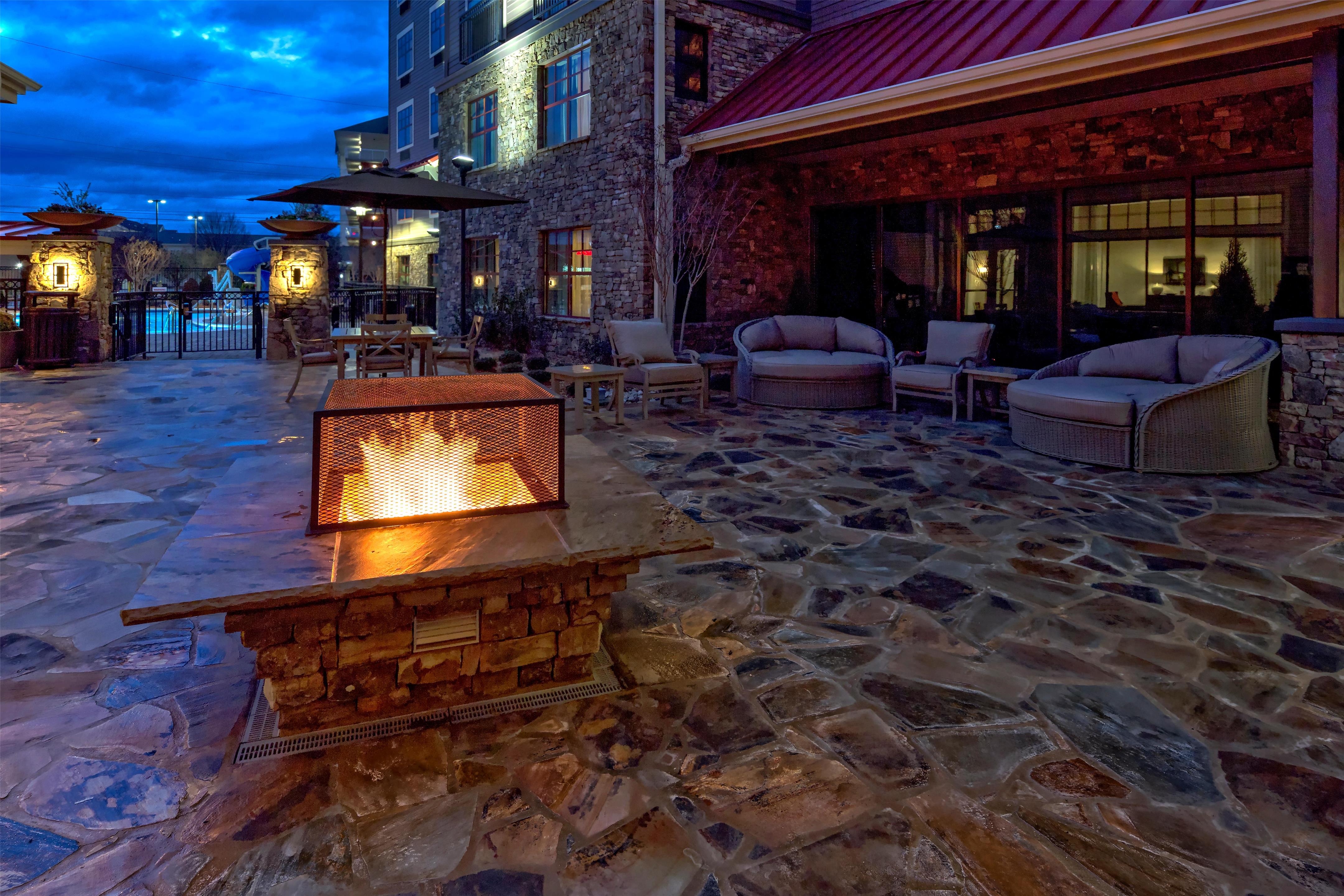 Pool | Black Fox Lodge Pigeon Forge, Tapestry Collection by Hilton