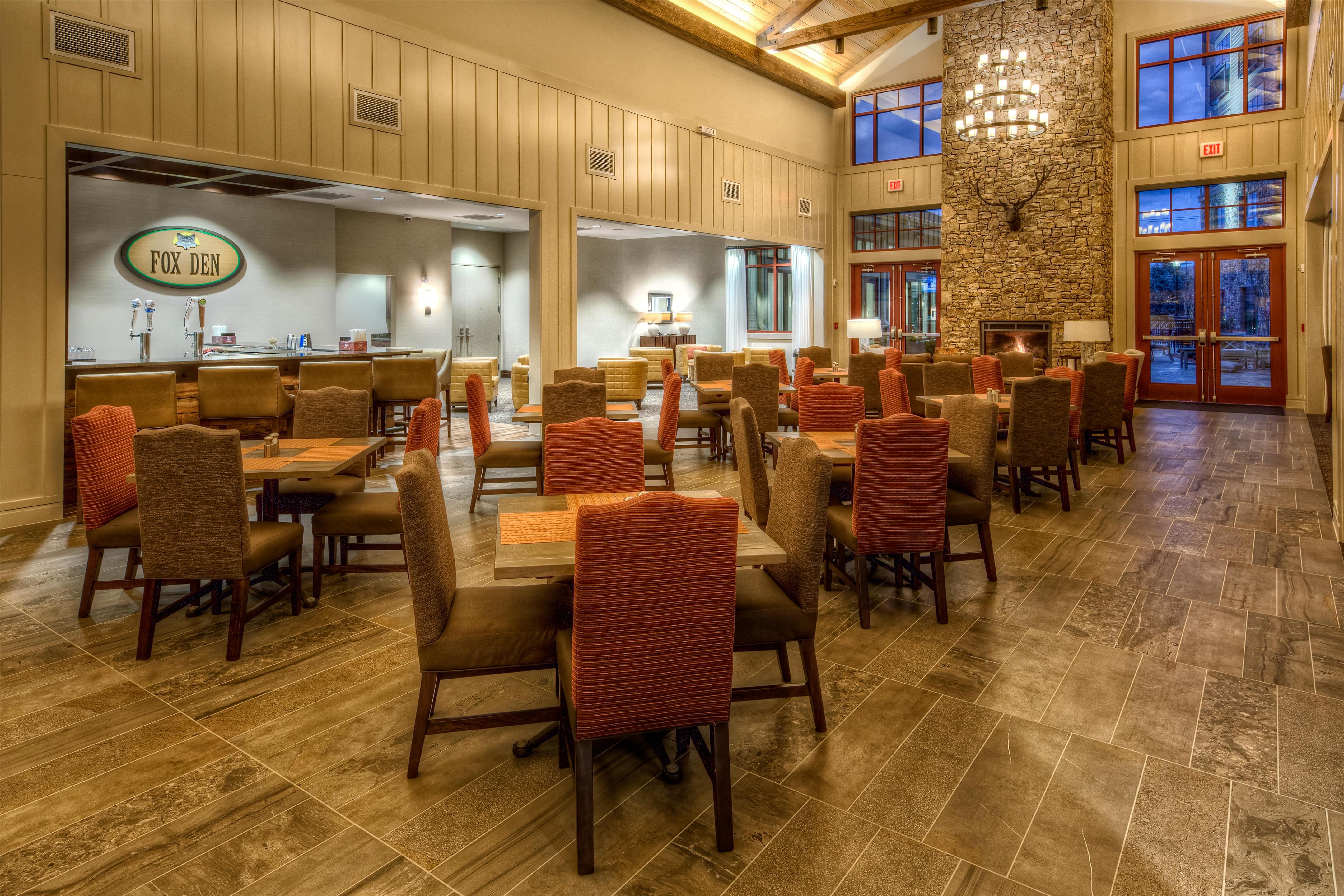 Restaurant | Black Fox Lodge Pigeon Forge, Tapestry Collection by Hilton